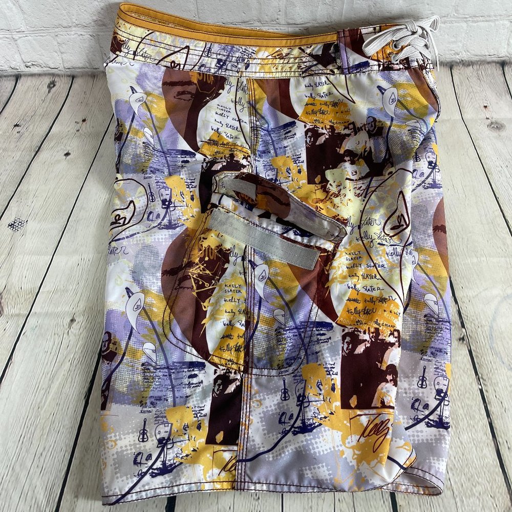 NWT VINTAGE 90'S QUICKSILVER KELLY SLATER MEN'S HYBRID BOARD SHORTS SIZE 32 - Picture 10 of 16